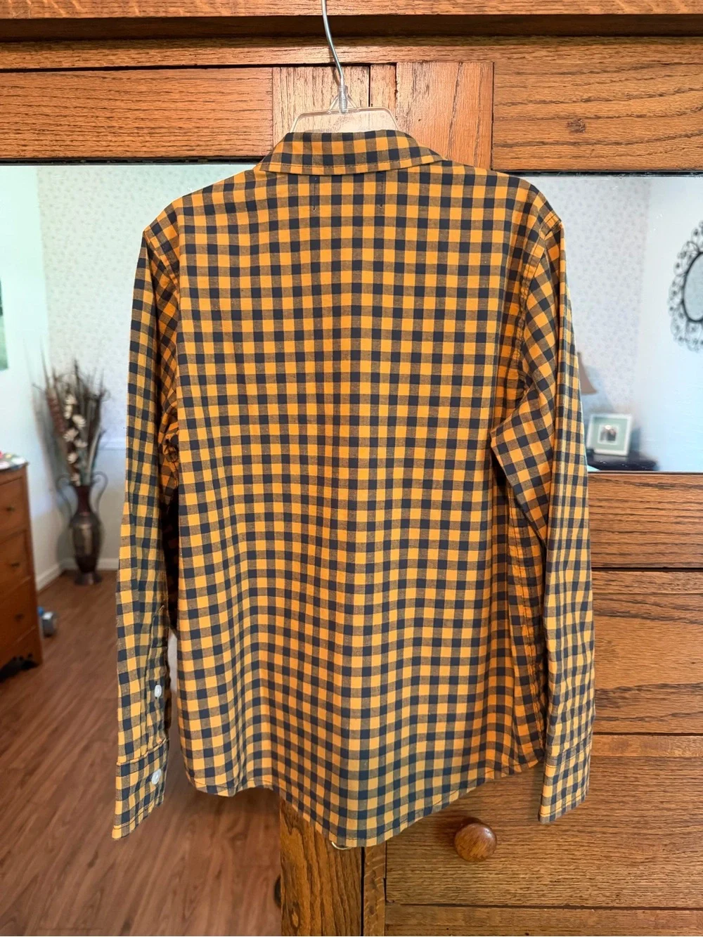 Old Navy (6-7) Yellow & Black Button-Down Shirt